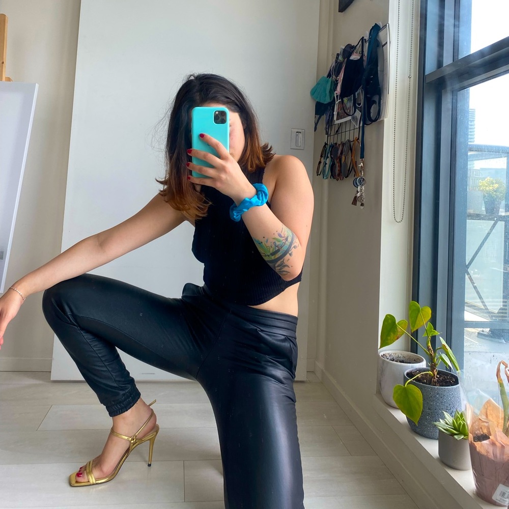 Leather leggings!🔥